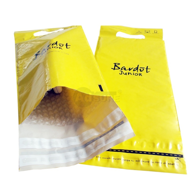 Custom poly bubble mailers with handle